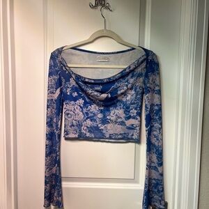 Urban Outfitters Blue and Cream Floral Crop Top